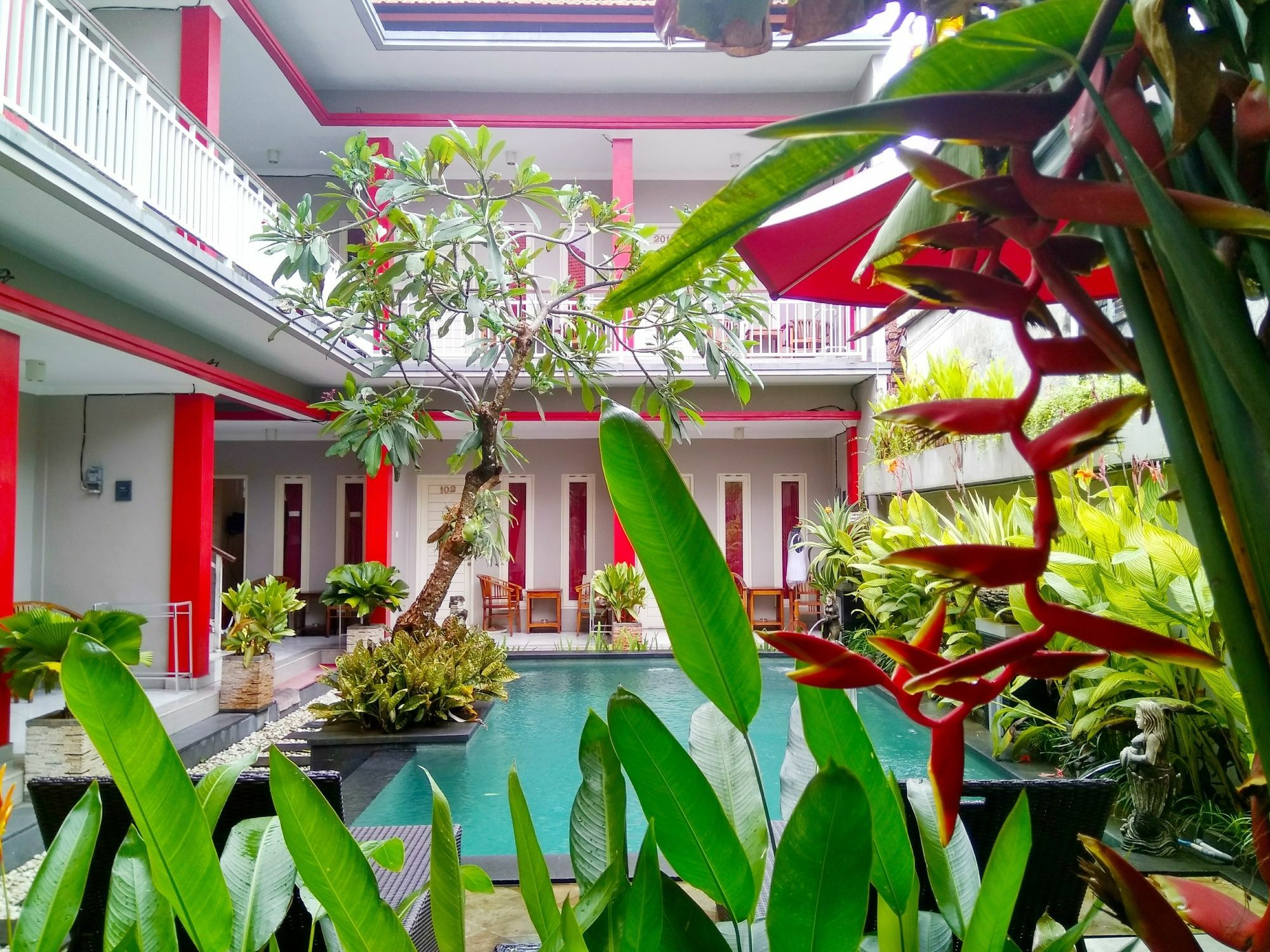 Angkul Angkul Beach Inn Kuta By Kamara Exterior foto